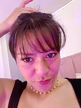 Snapshot of NatyBliss_gh chatting on June 11, 5:49 am NatyBliss gh online show from June 11, 5:49 am