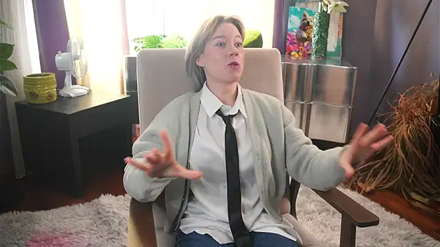 CythiaOttum online show from March 10, 5:34 am