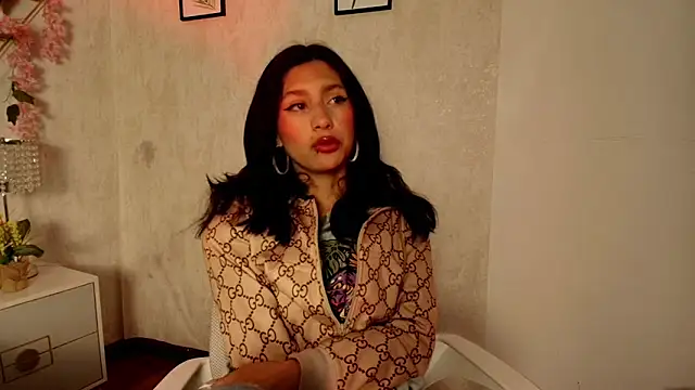 Madii  online show from March 12, 12:33 pm