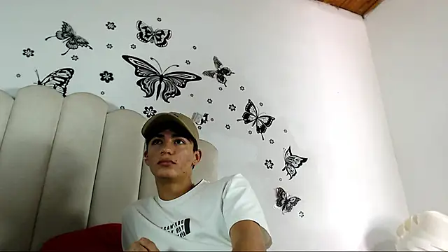 SebastianLatin01 online show from March 9, 7:51 pm