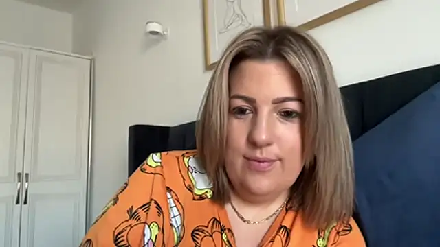 annabellewarick online show from July 23, 7:39 am