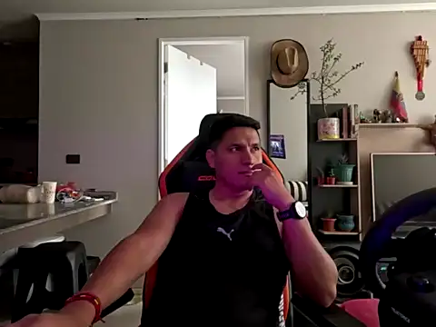 Snapshot of flippke chatting on March 8, 9:29 pm flippke online show from March 8, 9:29 pm