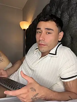 Adam Grey online show from April 25, 2:47 am