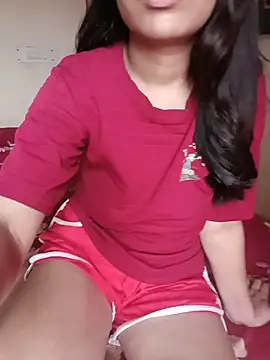 Divya3107 online show from July 9, 3:32 am