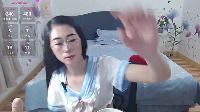 Snapshot of mila-baby-99 chatting on May 27, 1:13 am mila-baby-99 online show from May 27, 1:13 am