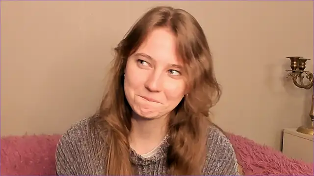 RubieHeiser online show from April 28, 10:09 am