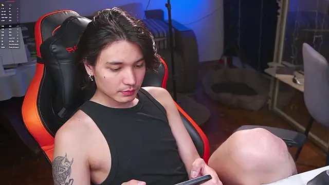 Badtwinkboys online show from July 18, 3:22 am