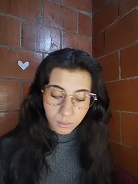 Snapshot of Amanda_x1 chatting on June 6, 10:20 am Amanda x1 online show from June 6, 10:20 am