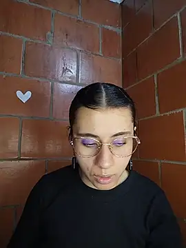 Snapshot of Amanda_x1 chatting on June 9, 9:04 pm Amanda x1 online show from June 9, 9:04 pm