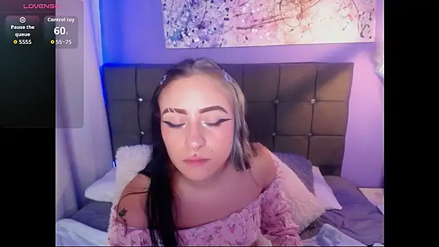 melodygirl2   online show from March 17, 4:43 pm