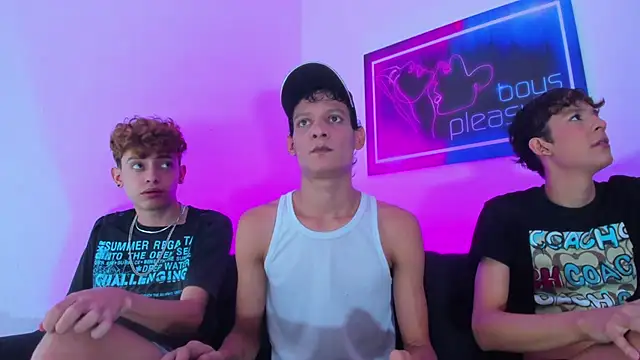 Desire Boys1 online show from March 9, 11:09 pm