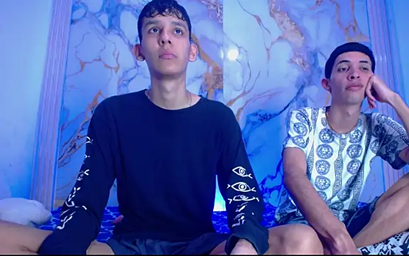 Desire Boys1 online show from April 17, 6:44 pm