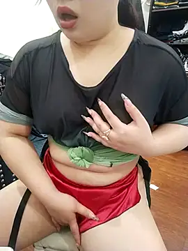 Snapshot of Lylyoh chatting on March 25, 3:12 am Lylyoh online show from March 25, 3:12 am