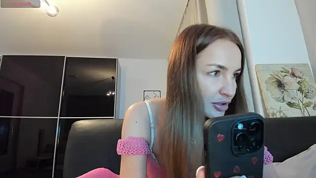 LunaWalter online show from March 17, 8:56 pm