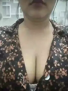 Snapshot of Chandrika_Yadav chatting on July 5, 4:36 pm Chandrika Yadav online show from July 5, 4:36 pm