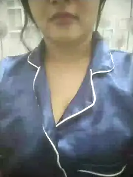 Snapshot of Chandrika_Yadav chatting on August 6, 7:38 pm Chandrika Yadav online show from August 6, 7:38 pm