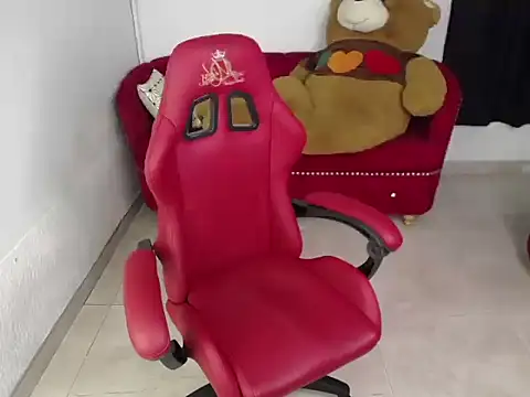 Shopie hard m online show from March 18, 1:14 pm