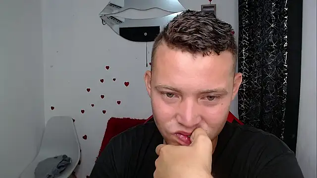 sven fox723 online show from March 29, 2:06 pm