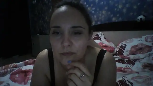 Alisa07qw online show from May 3, 3:29 pm