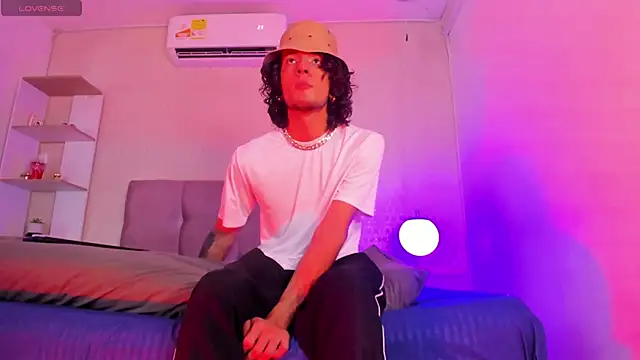 Skinny Mac online show from June 3, 1:46 pm