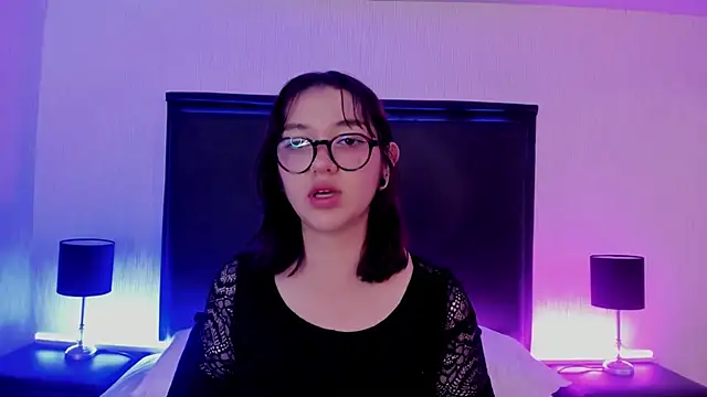 LilithBluum online show from April 16, 11:22 am