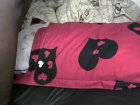 Snapshot of Sexxybella_ chatting on June 3, 2:33 pm Sexxybella online show from June 3, 2:33 pm