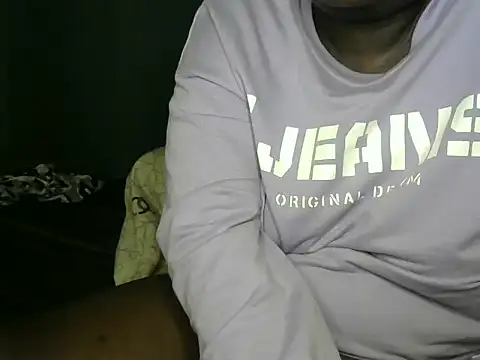 Snapshot of Sexxybella_ chatting on June 15, 3:31 am Sexxybella online show from June 15, 3:31 am