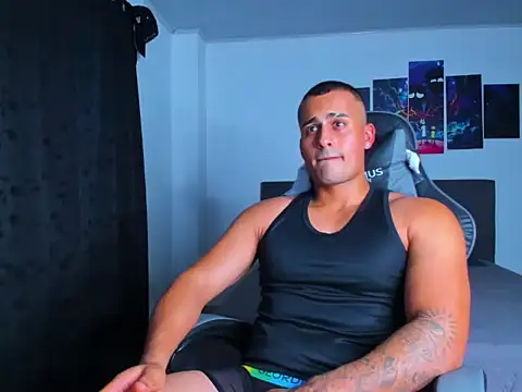 Steve Dennis online show from April 2, 11:13 pm