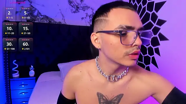 NicoKinggs  online show from April 16, 12:17 pm