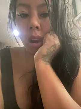 Samanta05  online show from April 27, 6:28 pm