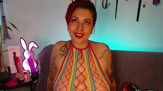 Snapshot of RedWidowCol chatting on May 27, 8:06 pm RedWidowCol online show from May 27, 8:06 pm