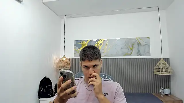 AlessandroFranco online show from March 20, 3:28 pm