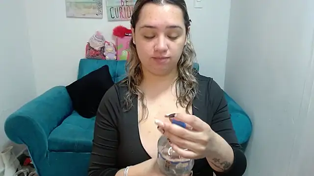 Snapshot of veronicaparkersex chatting on May 11, 12:22 pm veronicaparkersex online show from May 11, 12:22 pm