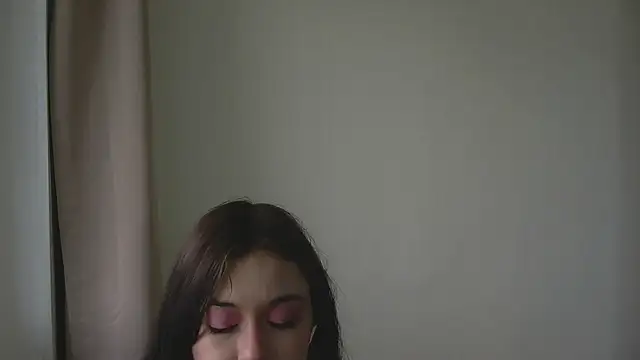 Snapshot of SaltedCaramely chatting on May 15, 9:16 am SaltedCaramely online show from May 15, 9:16 am