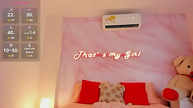 Adalyn Cute online show from July 16, 11:49 am