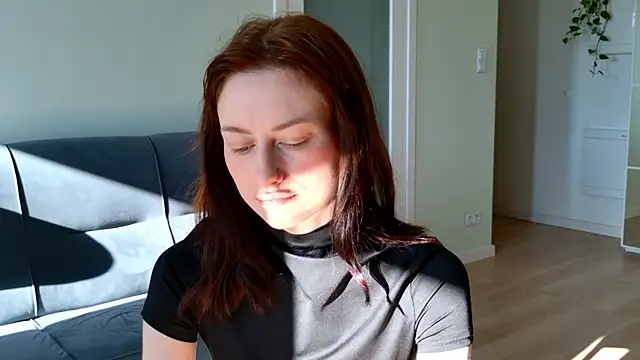 Snapshot of Dorimena chatting on June 17, 5:10 am Dorimena online show from June 17, 5:10 am