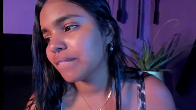 ZoeyMonroe  online show from March 25, 4:18 am