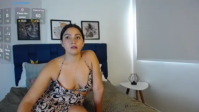 Siara Belle online show from May 2, 9:31 pm