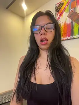 Queen Chanel XXX online show from April 3, 7:45 pm