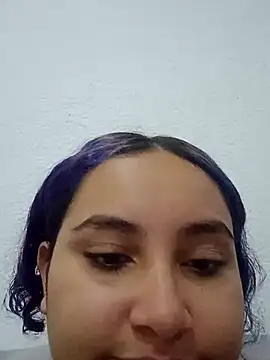 Snapshot of Liily_Foxxy chatting on May 31, 10:33 am Liily Foxxy online show from May 31, 10:33 am