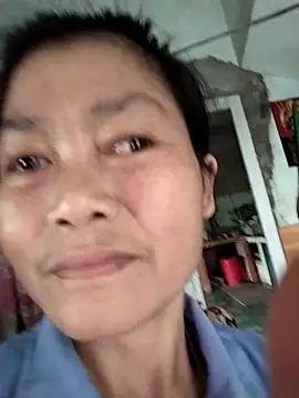 Amanda  ena- online show from April 2, 10:02 am