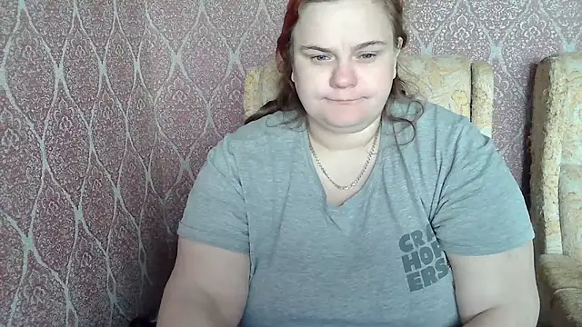 DollyGersonn online show from March 25, 6:41 am