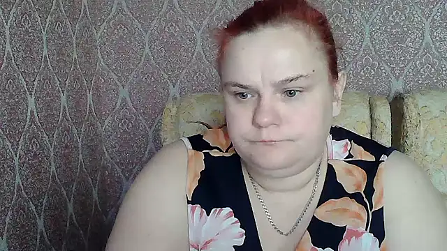 DollyGersonn online show from April 18, 5:44 am