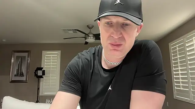 Naughty Ken Barbie-69 online show from April 9, 11:21 pm