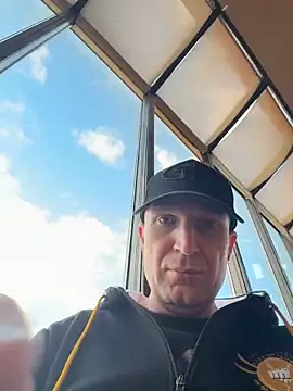 Naughty Ken Barbie-69 online show from April 28, 1:59 am