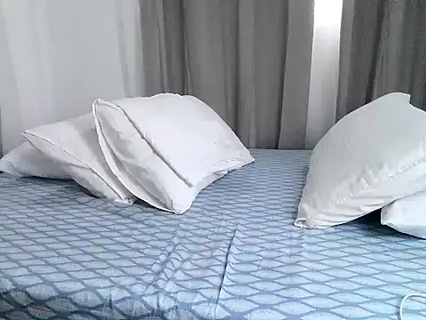 sexiesteyess online show from July 26, 7:15 am