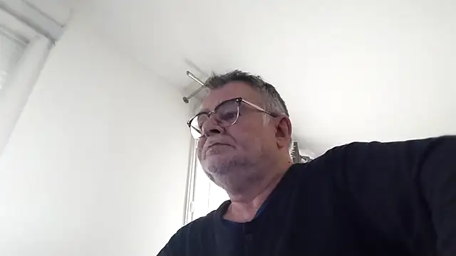 oura online show from April 14, 5:57 am