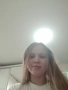 -BeverlyHills- online show from March 12, 9:59 am