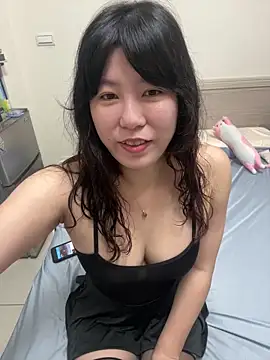 vivi131927 online show from April 3, 2:04 pm