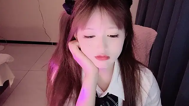 Snapshot of winnie-ww chatting on May 1, 12:54 pm winnie-ww online show from May 1, 12:54 pm